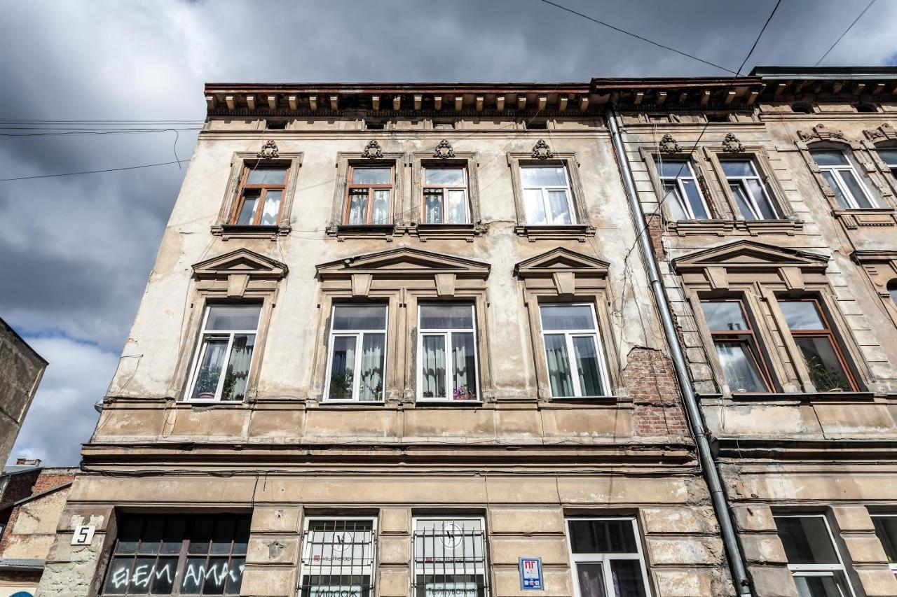 Romantic Apartments-Near Opera House 5/8 Lvov Exteriér fotografie